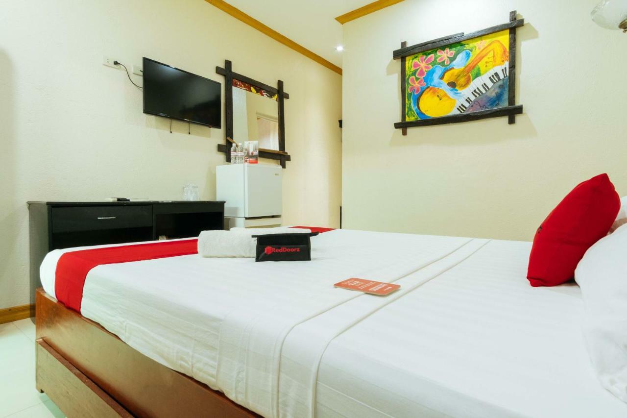 Reddoorz Premium Near Pristine Beach Puerto Princesa Exterior foto
